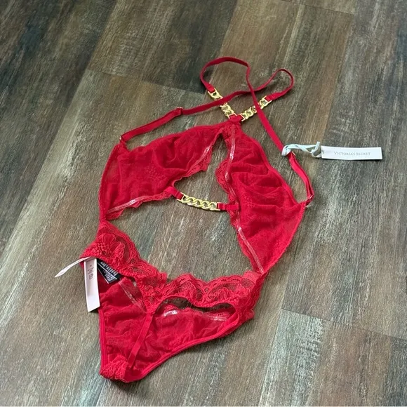 Victoria’s Secret VERY SEXY Lace Teddy