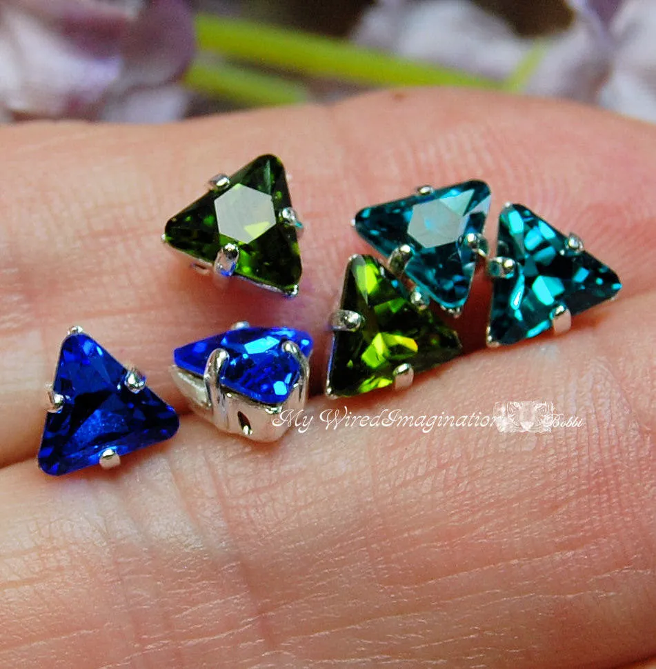 Vintage 6mm Swarovski Triangle Art 4722 2pcs  Sapphire,Olivine, Blue Zircon or Tanzanite with Setting