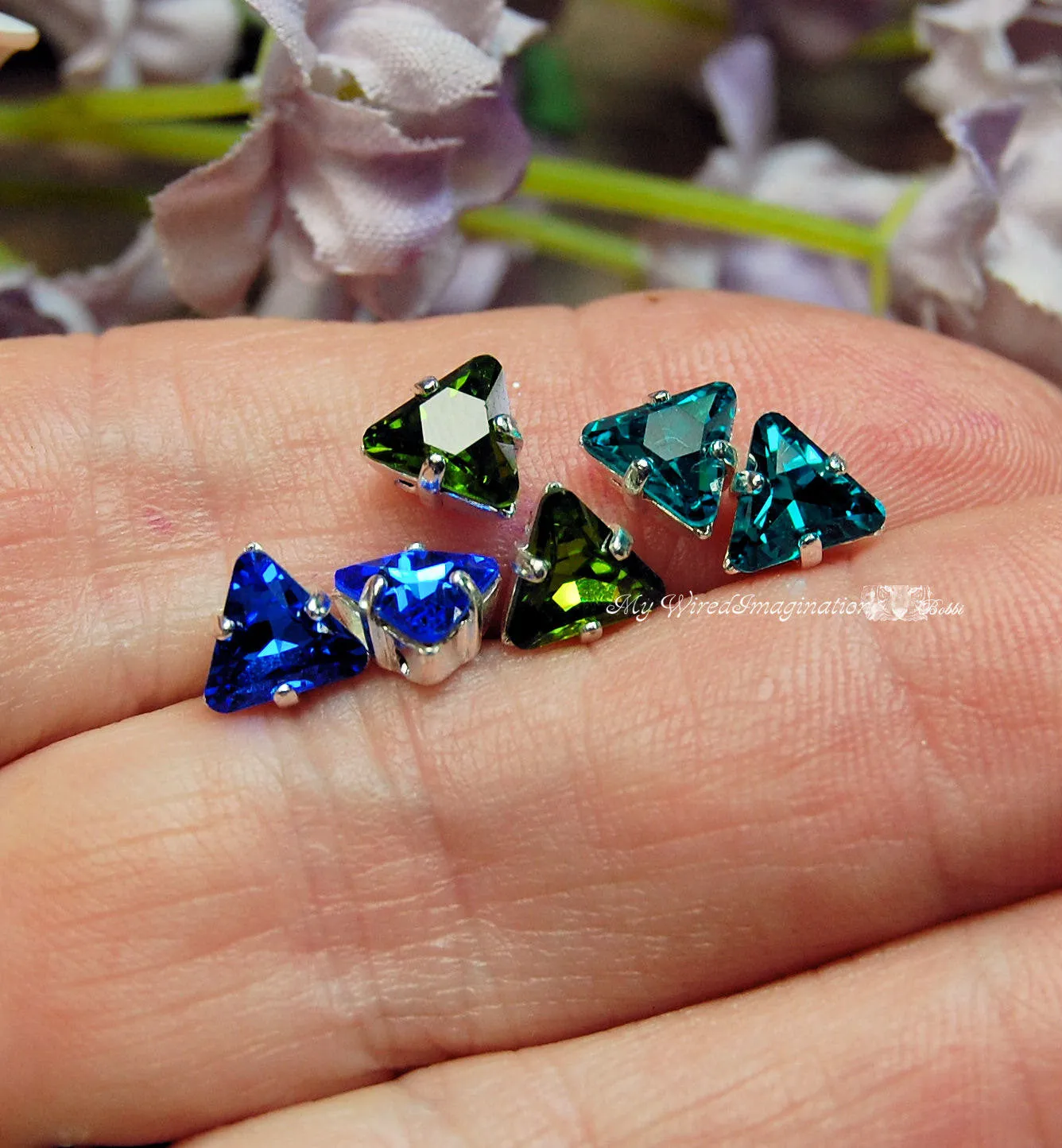 Vintage 6mm Swarovski Triangle Art 4722 2pcs  Sapphire,Olivine, Blue Zircon or Tanzanite with Setting