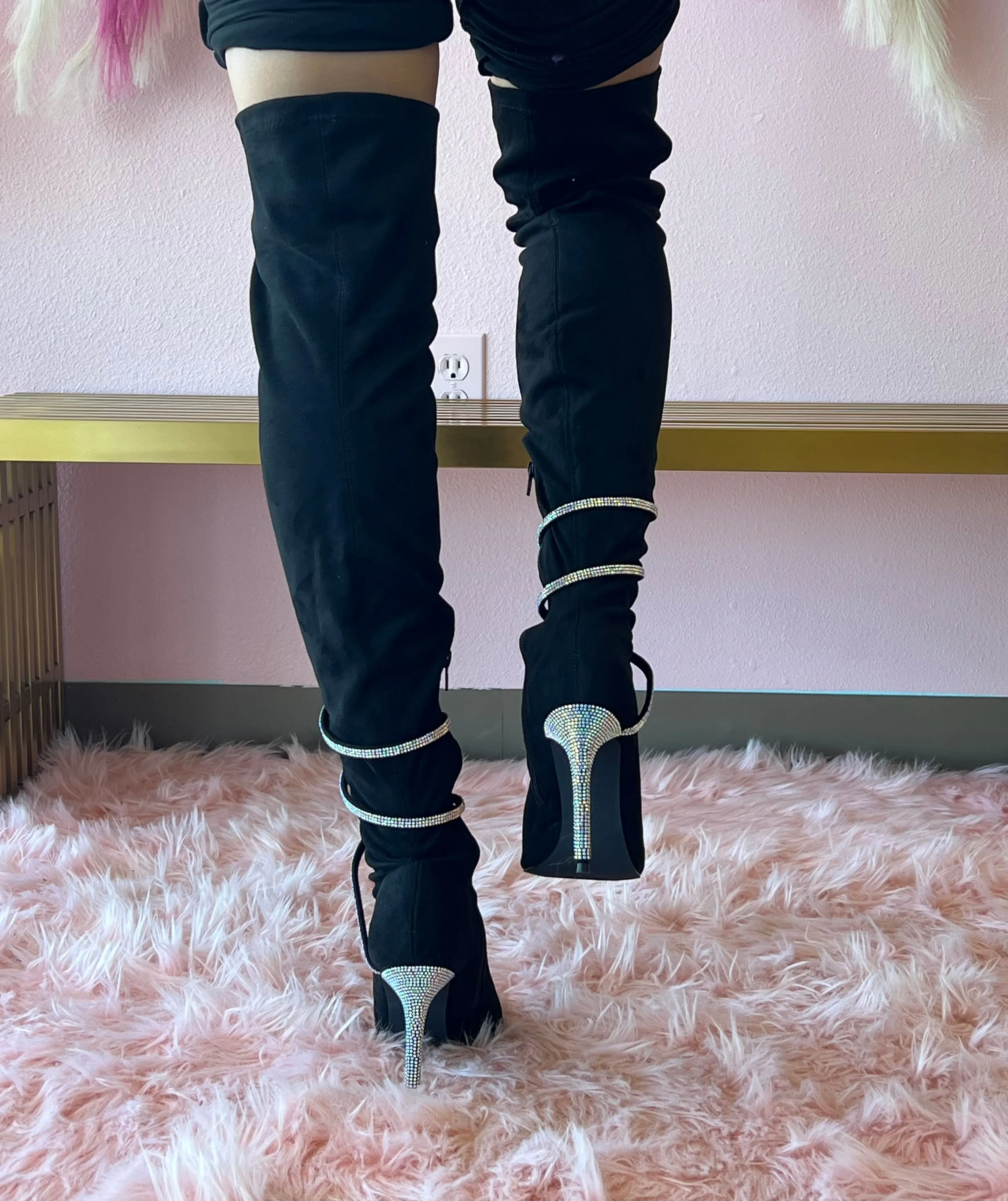 VITO-73 Black Faux Suede