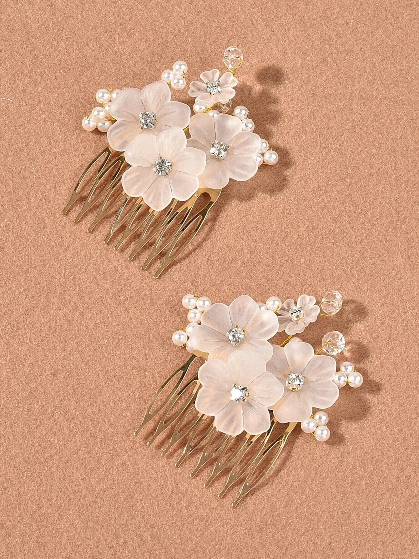White Flower 2 PC Hair Comb Set, Wedding Floral Pearl Hairpiece 2 PC Set, Bridal White Floral Small Hair Comb Set
